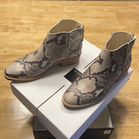 Dolce Vita Tavin snake print Stella bootie - Picture 5 of 11